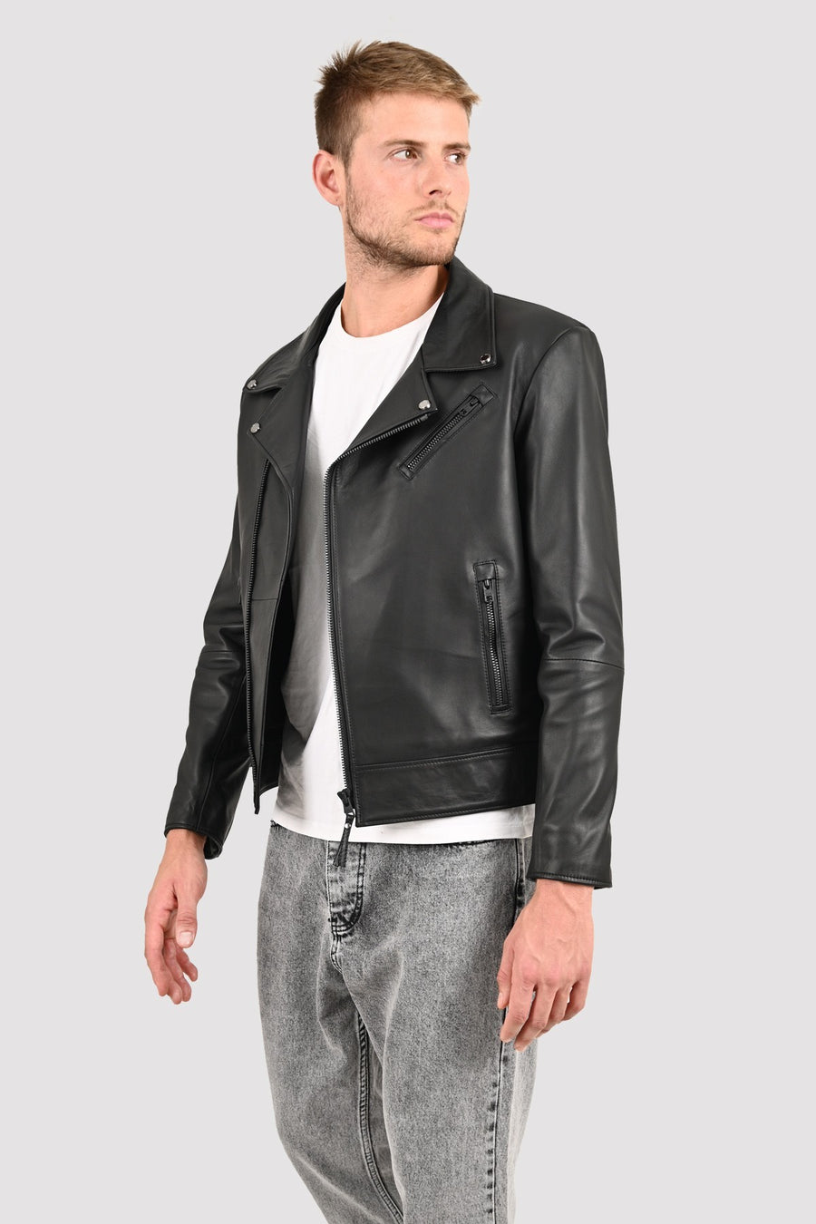 MEN’S BLACK CLASSIC BIKER LEATHER JACKET