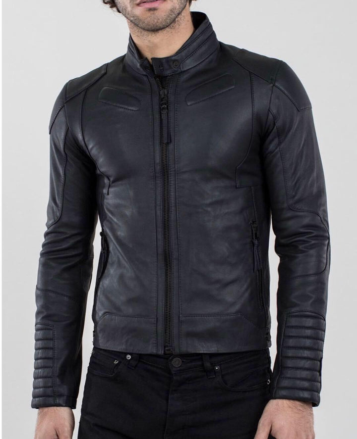 MEN`S BLACK FITTED LEATHER JACKET